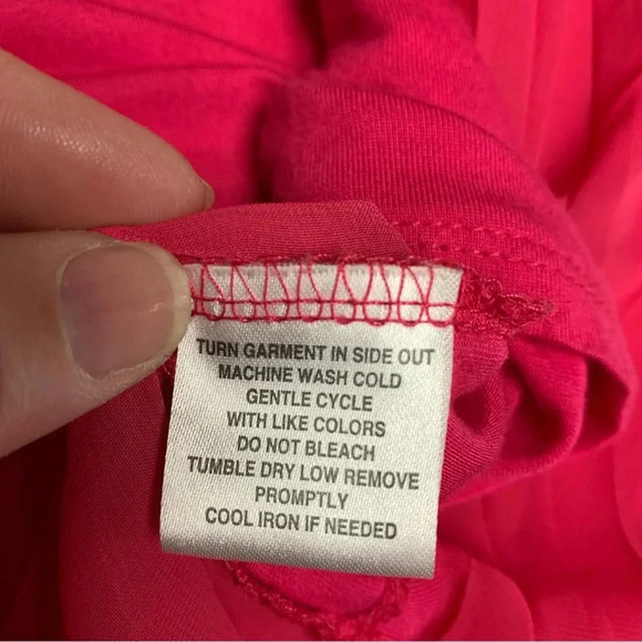 French Laundry pink too with pleated sheer back size Medium.  Pretty detailing - Picture 6 of 9